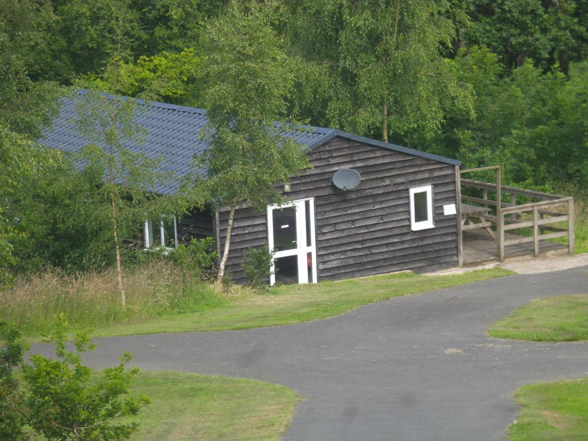 Holiday Lodge In Beautiful Mid Wales Rolling Hills ลานดินดรอดเวลส์ ภายนอก รูปภาพ